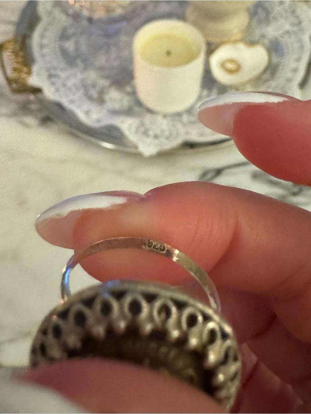 Handcrafted Gucci Button Ring - Picture 4 of 4
